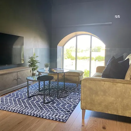 The Granary - Uk40457 *